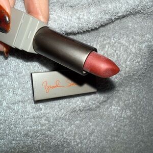 Brooke Shields MAC Makeup lustre Gospel